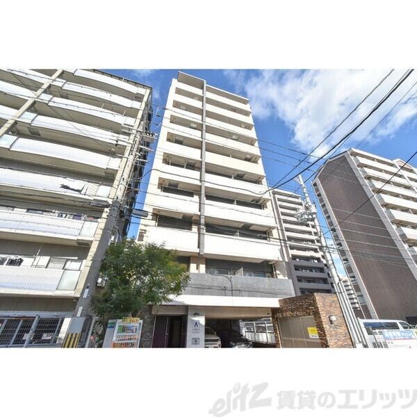 アスリート江坂II番館の物件外観写真