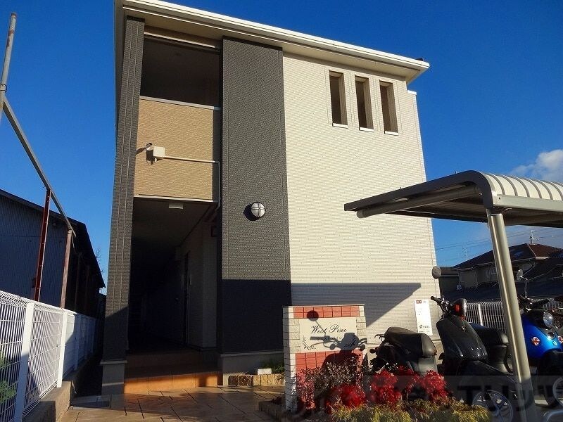 ウエストパインの物件外観写真