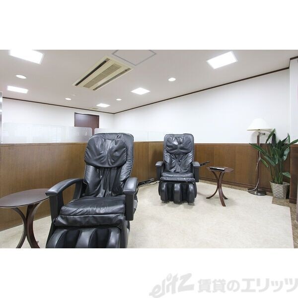 アスール江坂の物件内観写真