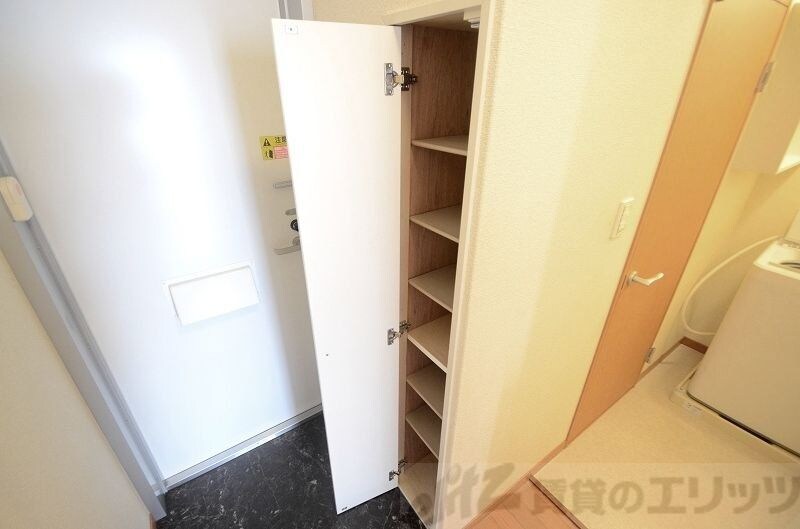 レオパレスパーシモン 辻子の物件内観写真