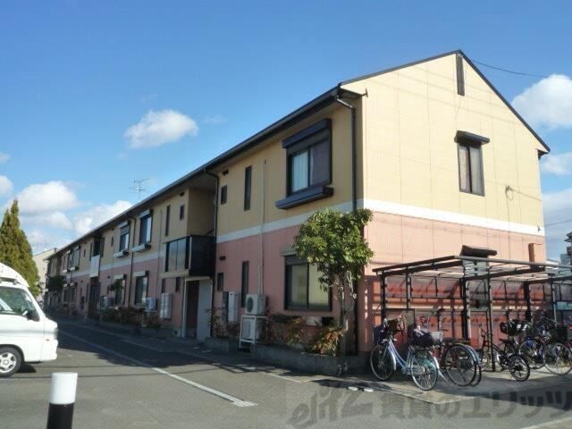 ローンコートの物件外観写真