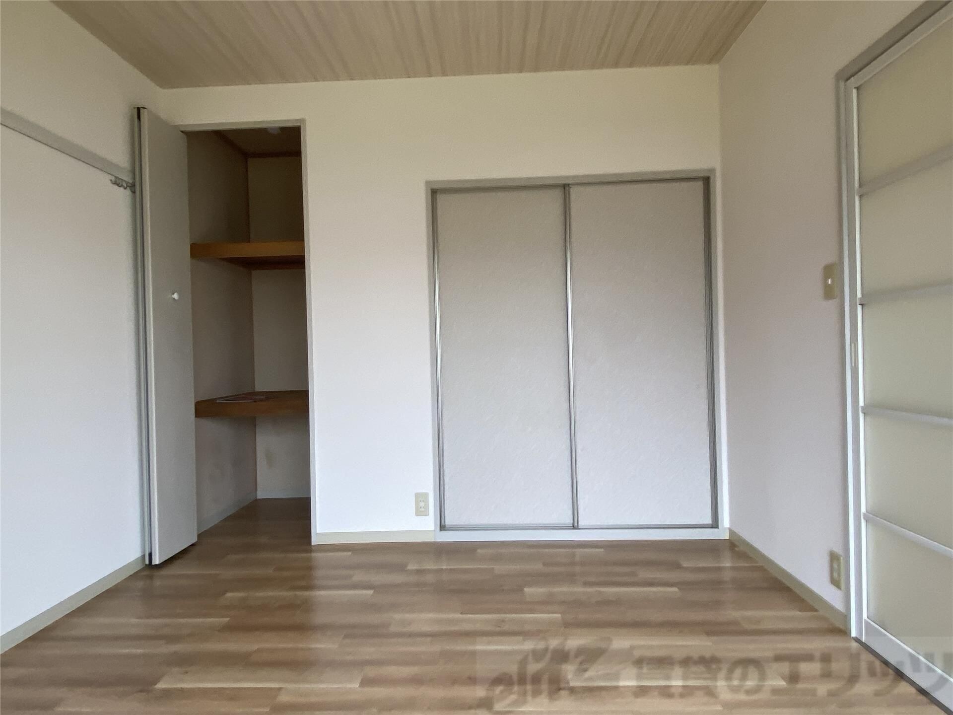 ローンコートの物件内観写真