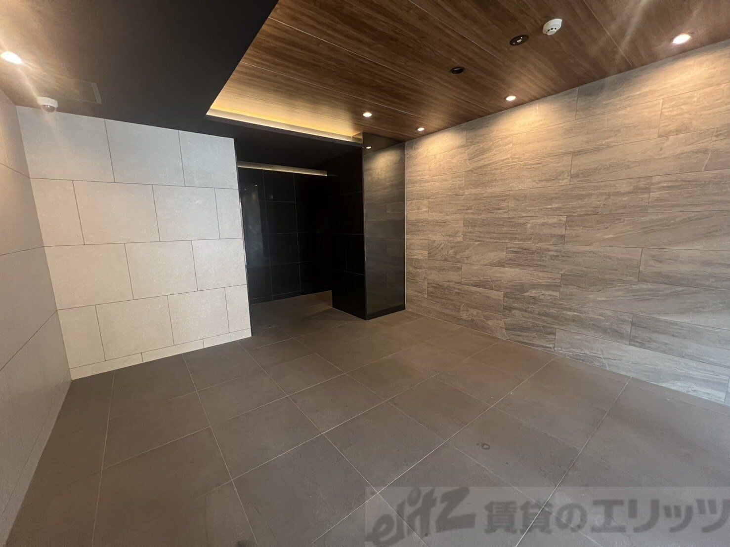 プレサンス江坂クォーレの物件内観写真