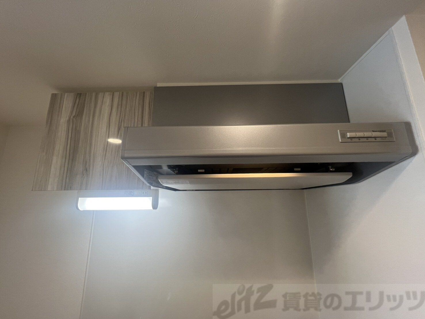 プレサンス江坂クォーレの物件内観写真