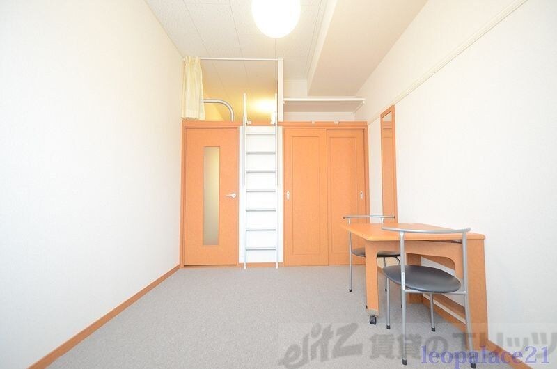 レオパレスKHMの物件内観写真