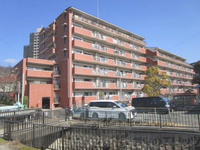 アルバ高槻の物件外観写真