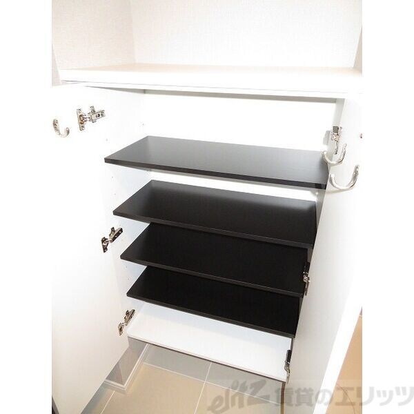 スペーシア江坂広芝町の物件内観写真