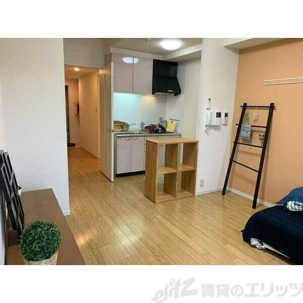 サンロワール江坂の物件内観写真