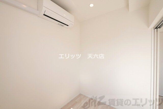 シーズンフラッツ梅田EASTの物件内観写真