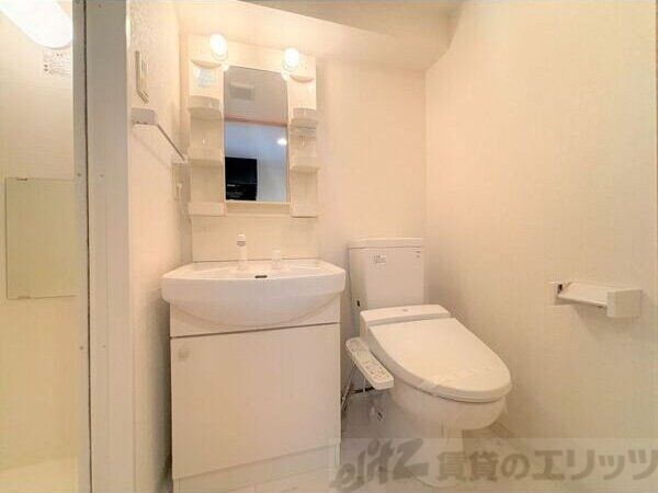 ドゥーエ江坂IIの物件内観写真