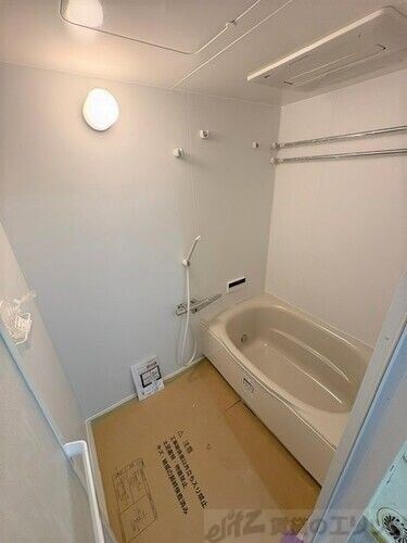 高槻・阿武山九番街東2号棟の物件内観写真