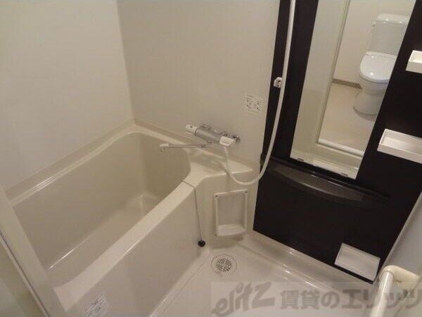 アスール江坂3rdの物件内観写真