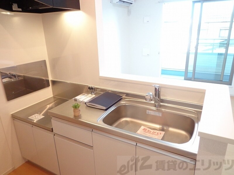 レヴール松ヶ丘の物件内観写真