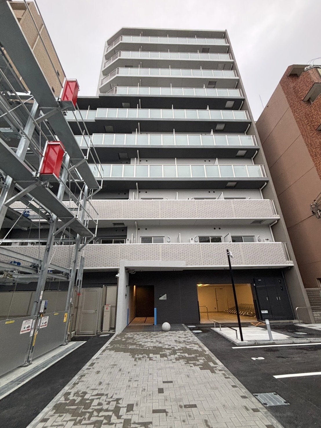 ArtizA緑地公園の物件外観写真