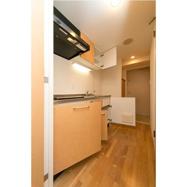 SERENiTE江坂四番館の物件内観写真