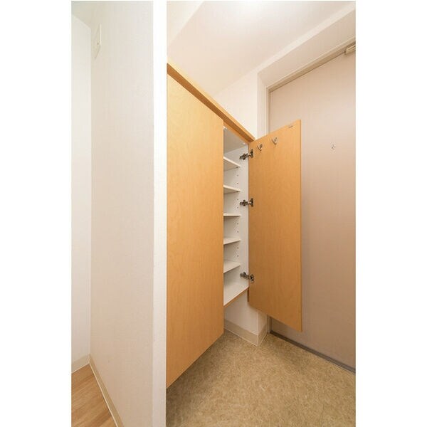 SERENiTE江坂四番館の物件内観写真