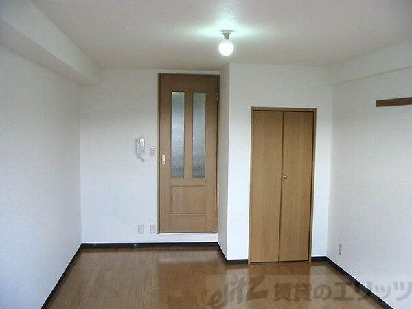 アズビー千里山の物件内観写真