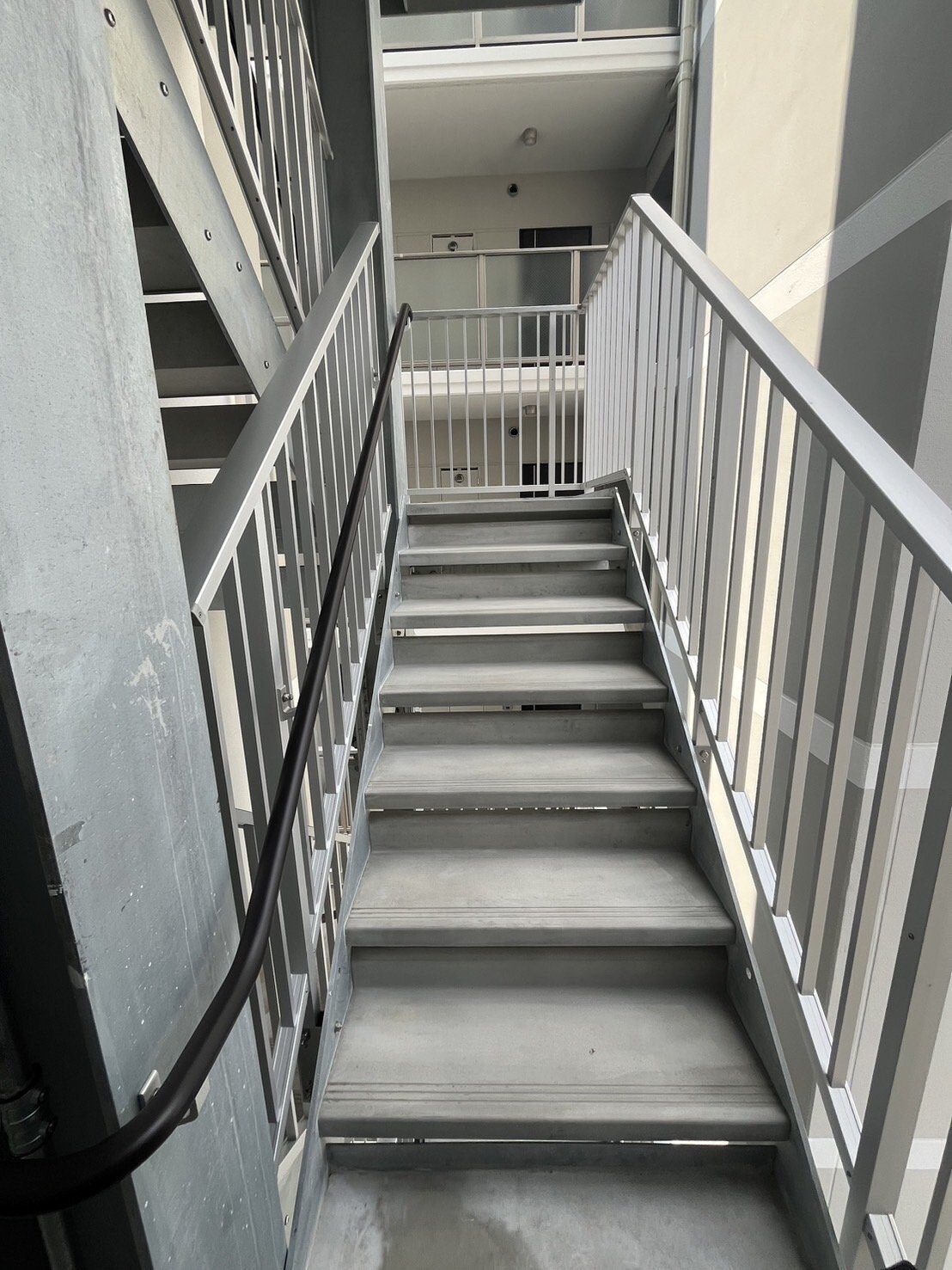 エスリード新大阪ザ・プレミアEASTの物件内観写真