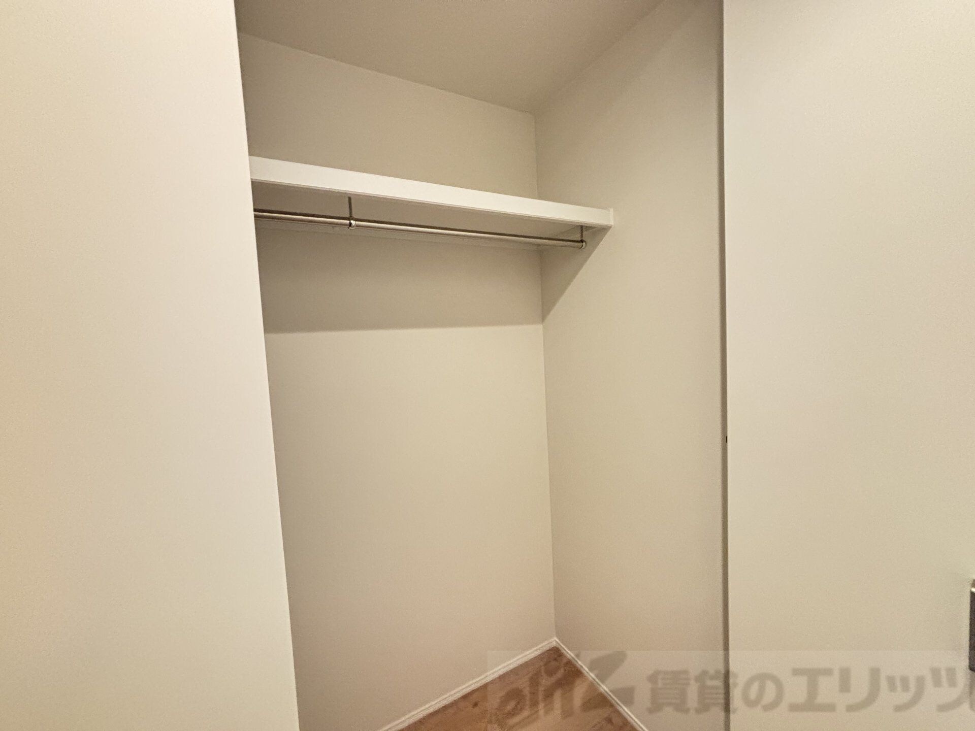 ファミリエ津之江D棟の物件内観写真