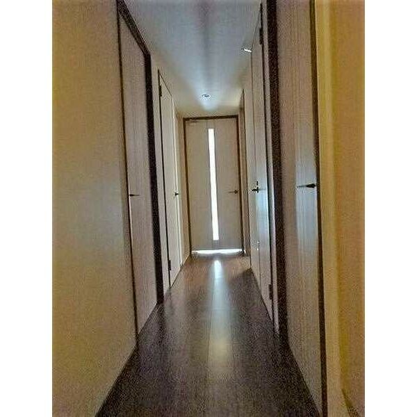 ミリカ・ヒルズ 2街区の物件内観写真