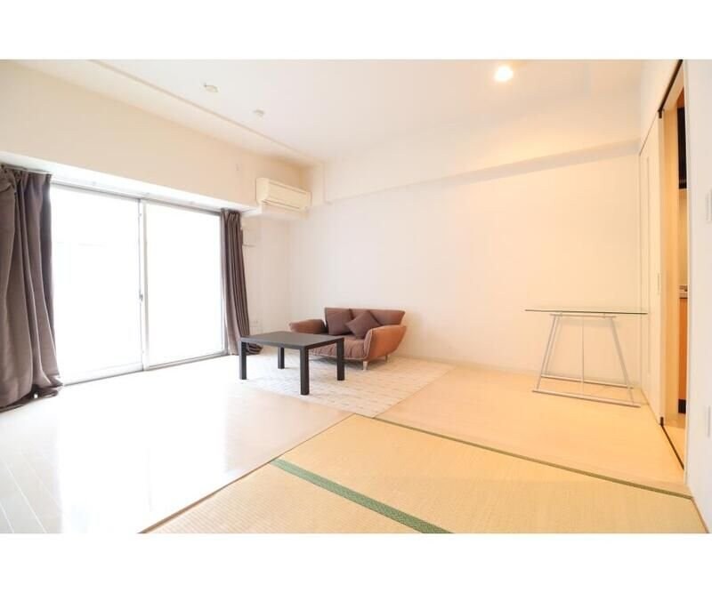 ロハス江坂の物件内観写真