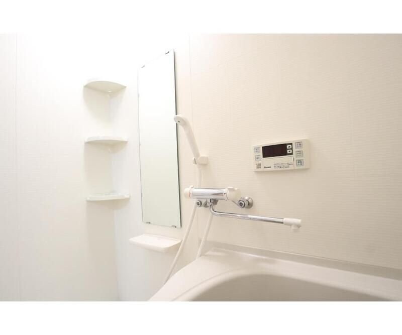 ロハス江坂の物件内観写真