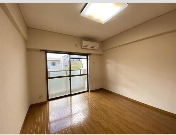 ローズインローズ2の物件内観写真