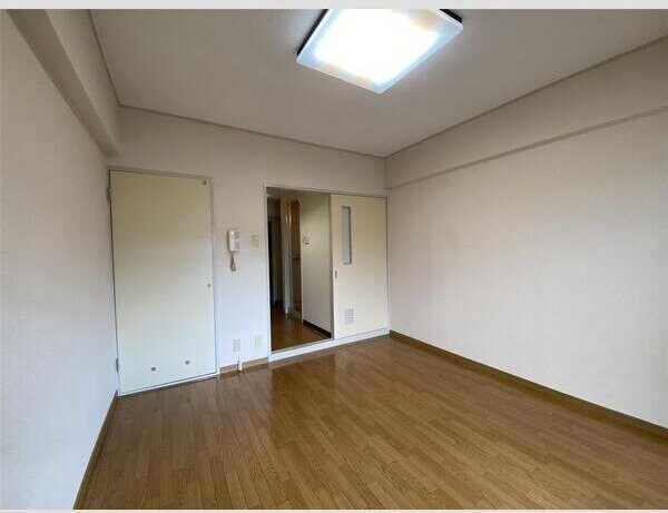 ローズインローズ2の物件内観写真