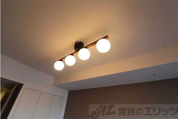 コンフォリア江坂の物件内観写真