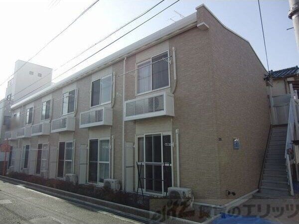 レオパレスウィンゴの物件外観写真