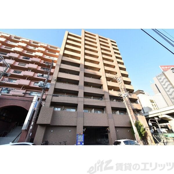 アーデン江坂の物件外観写真