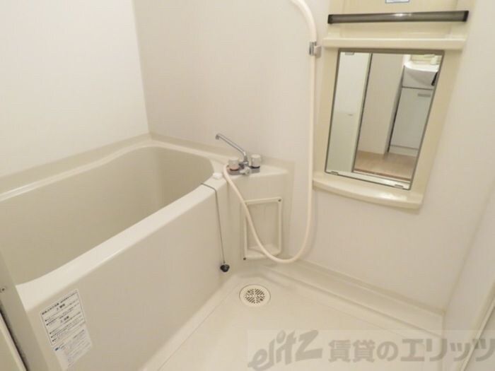 ラトゥール江坂の物件内観写真