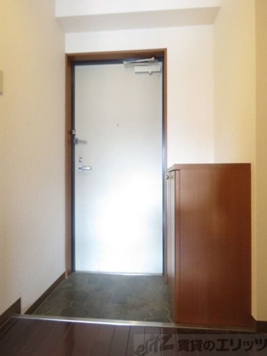 ラトゥール江坂の物件内観写真