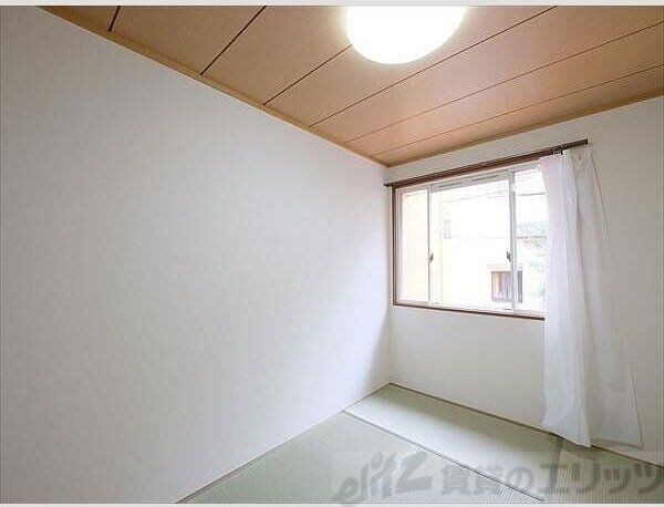 ルミエール安満の物件内観写真