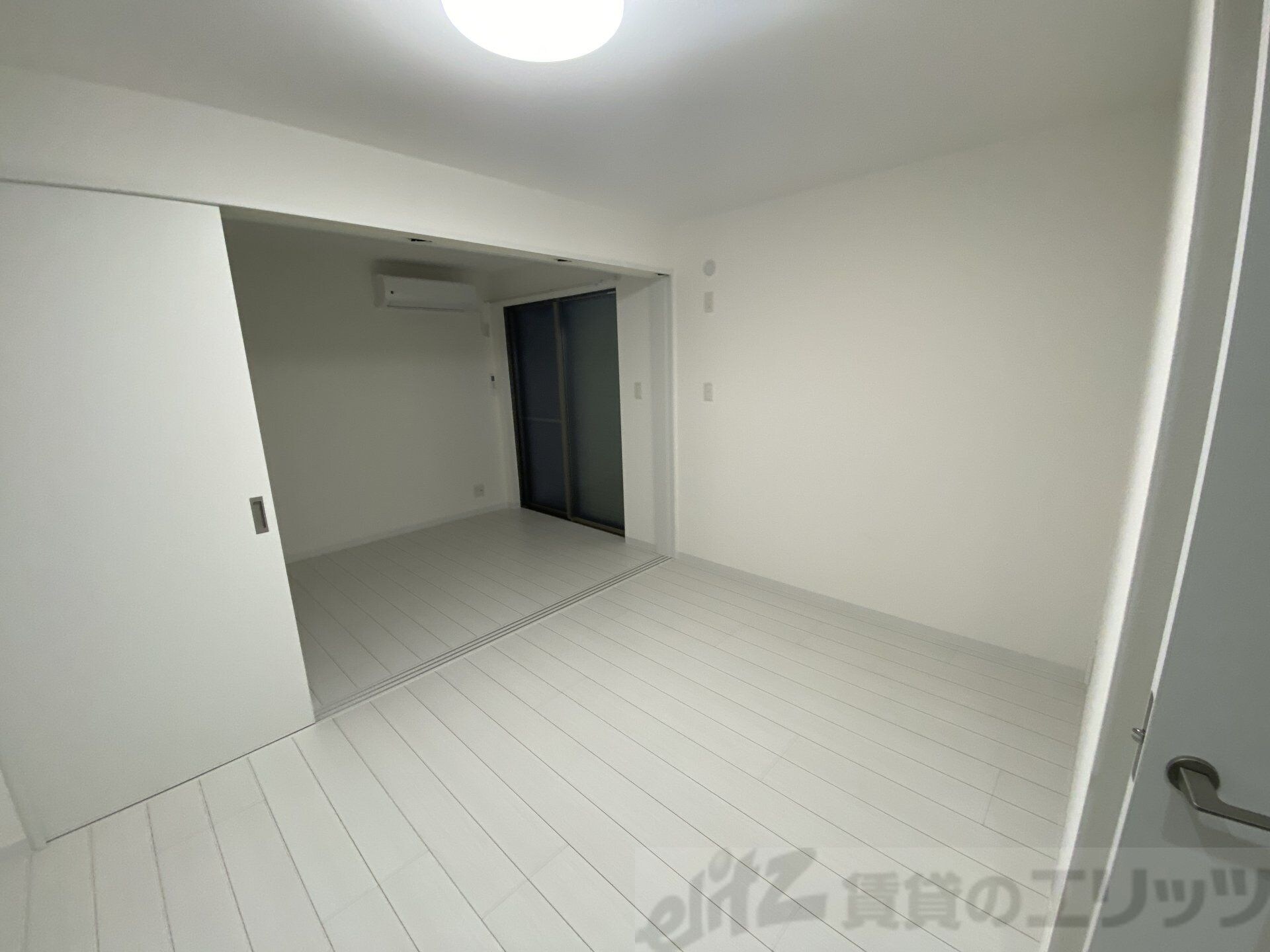 エテルナコート総持寺の物件内観写真