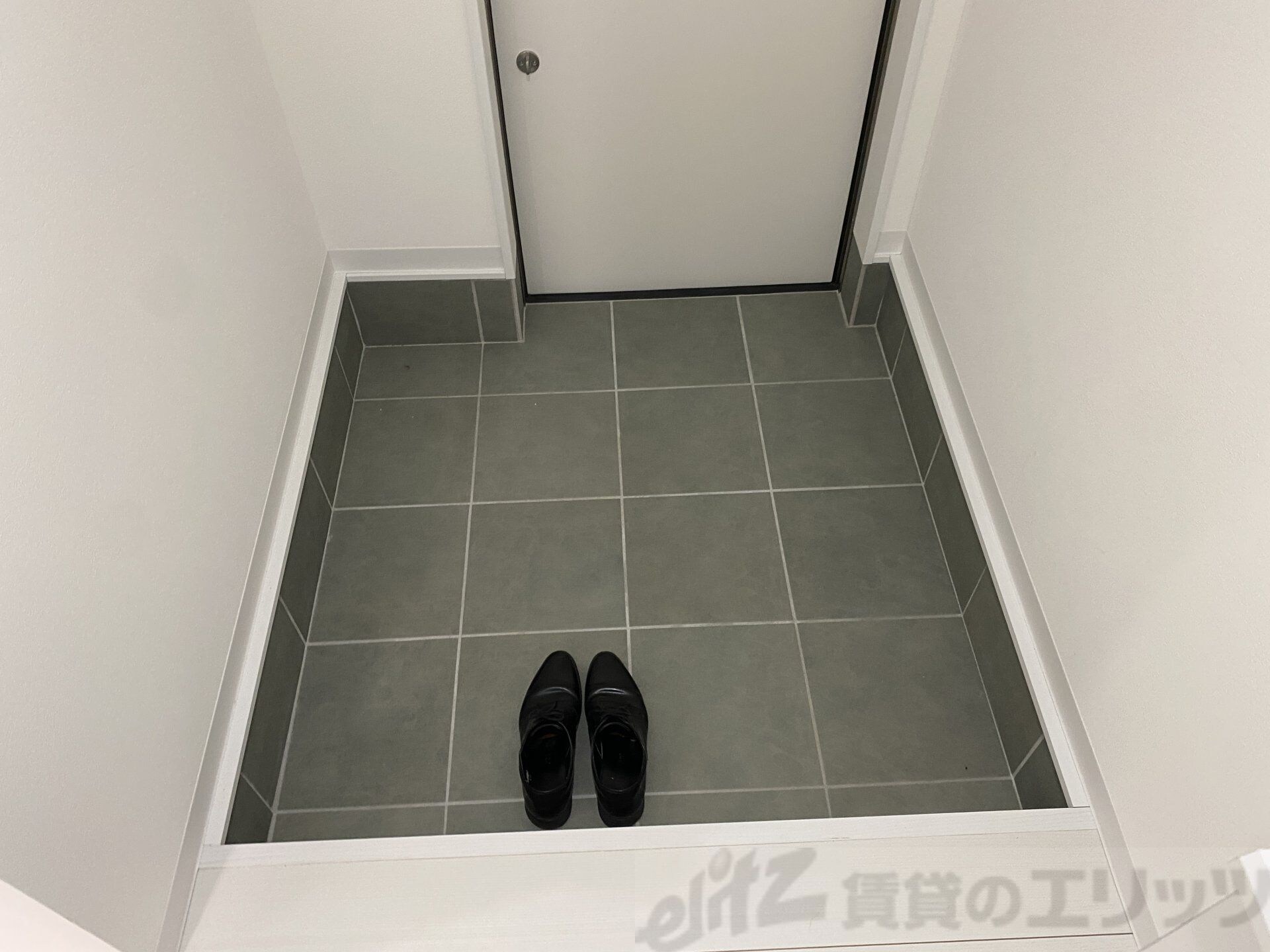 エテルナコート総持寺の物件内観写真