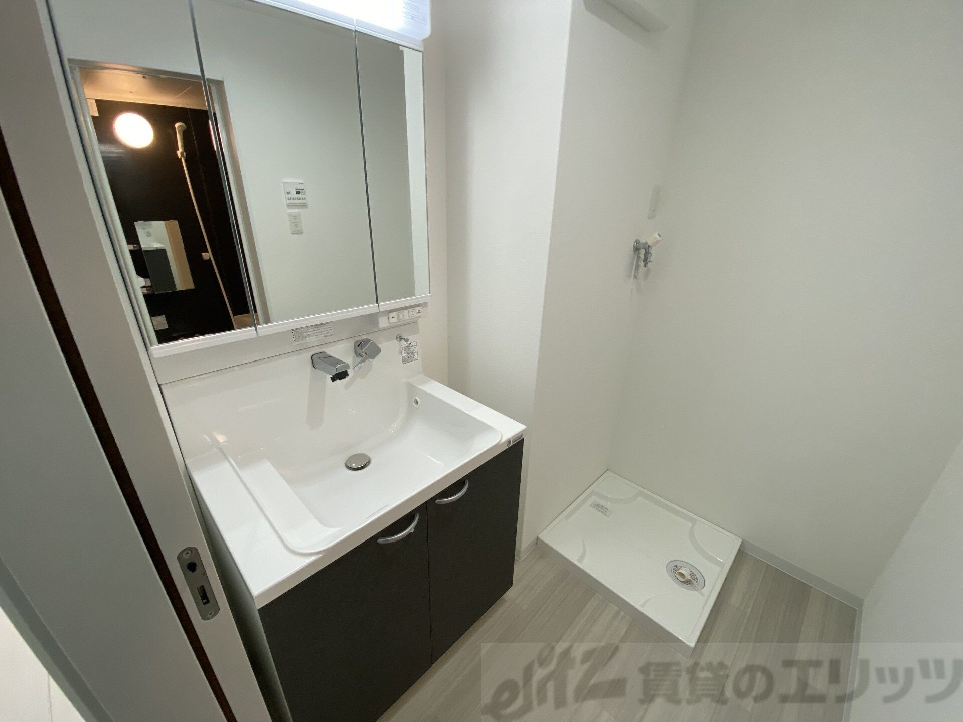 エテルナコート総持寺の物件内観写真