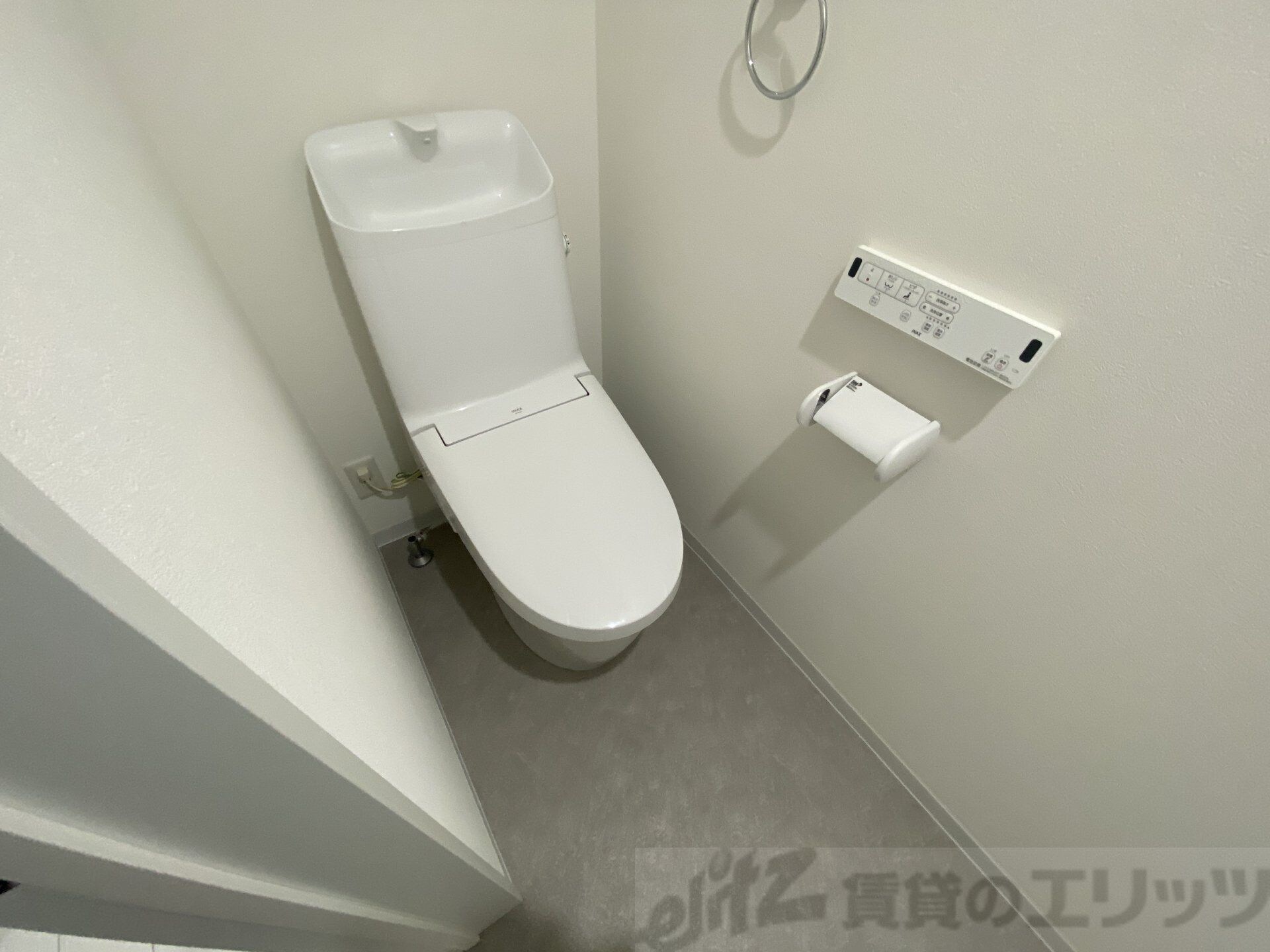 エテルナコート総持寺の物件内観写真