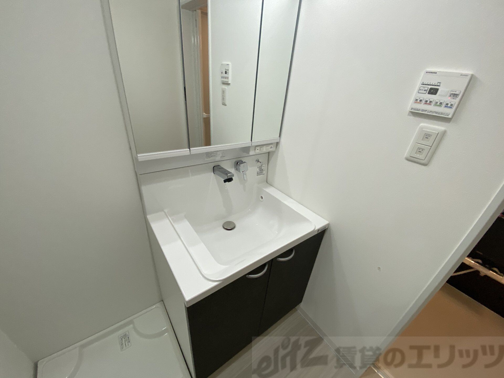 エテルナコート総持寺の物件内観写真