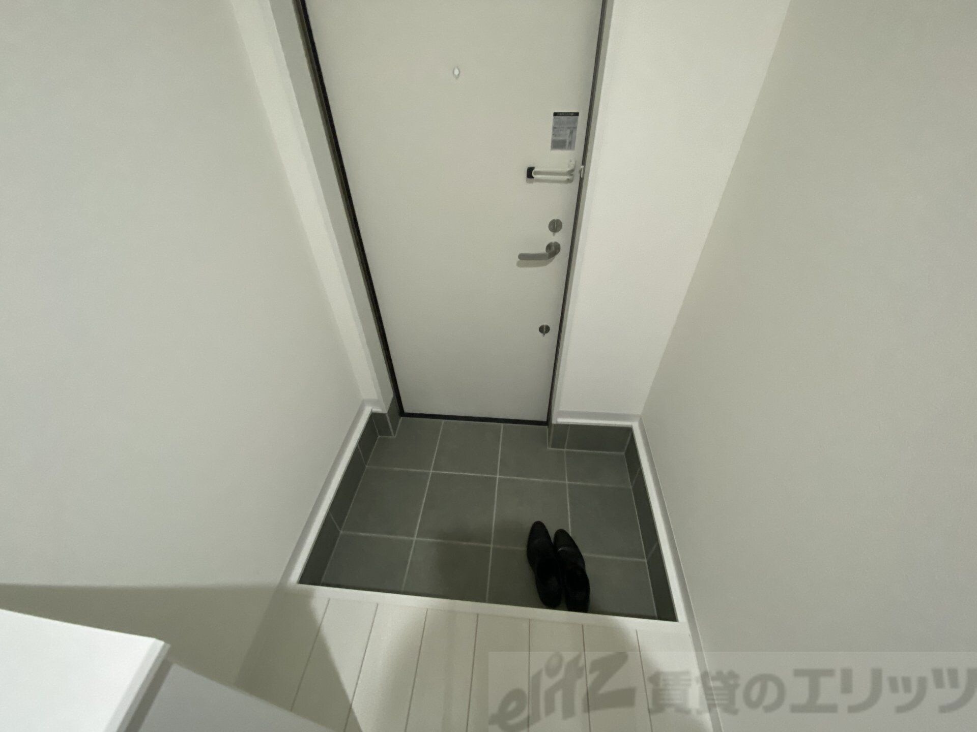 エテルナコート総持寺の物件内観写真