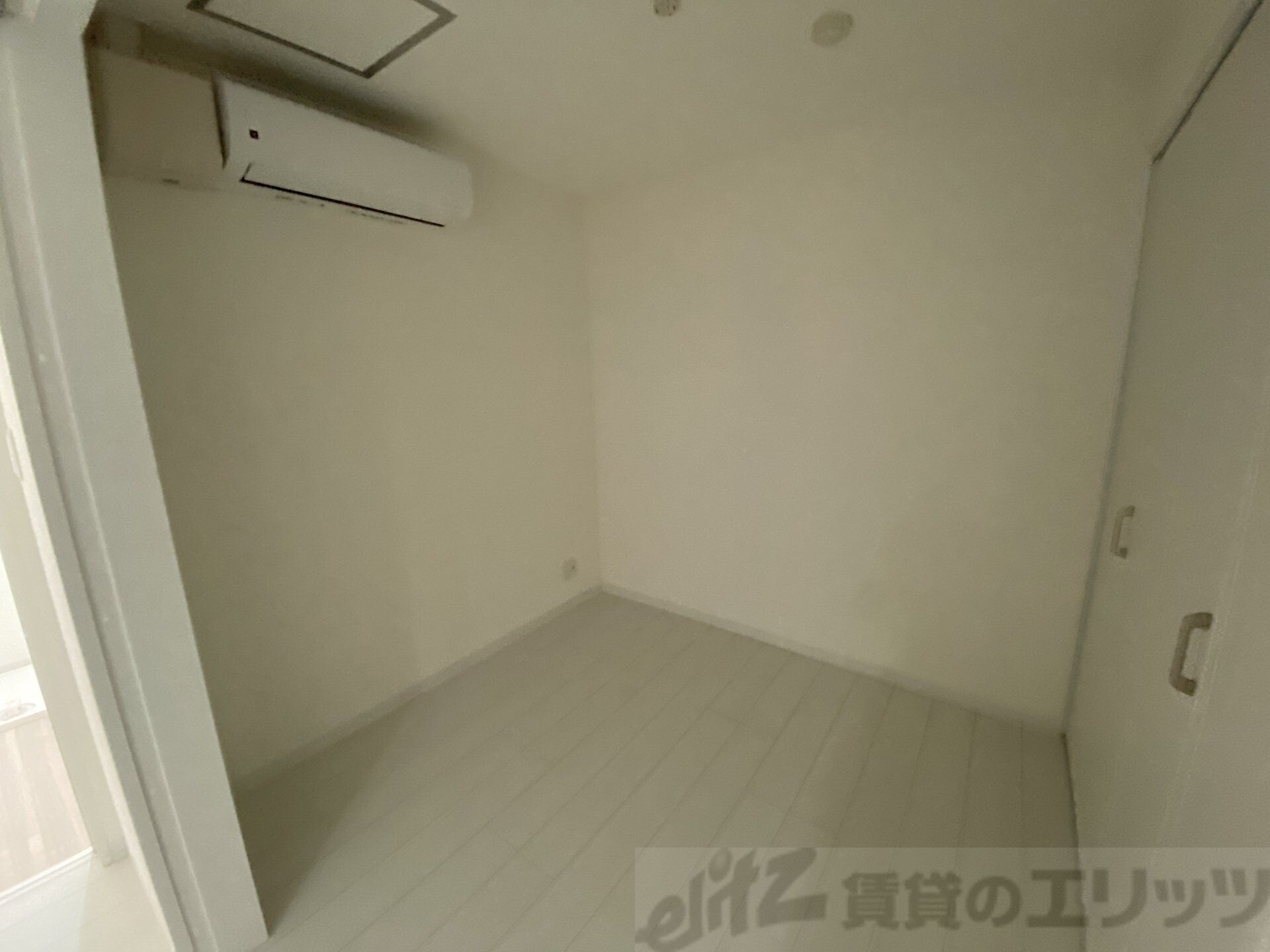 エテルナコート総持寺の物件内観写真