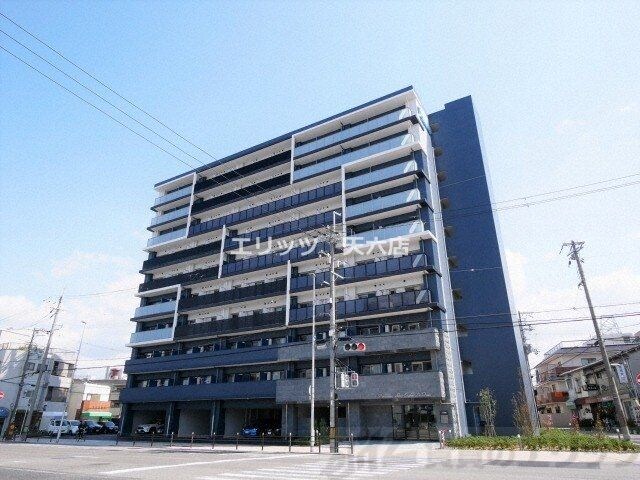 プレサンス新大阪イオリアの物件外観写真