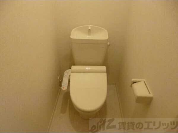 ローズタウンIIIの物件内観写真