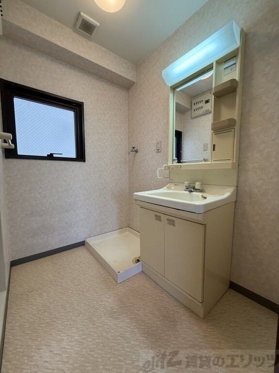 ドムール三国2番館の物件内観写真