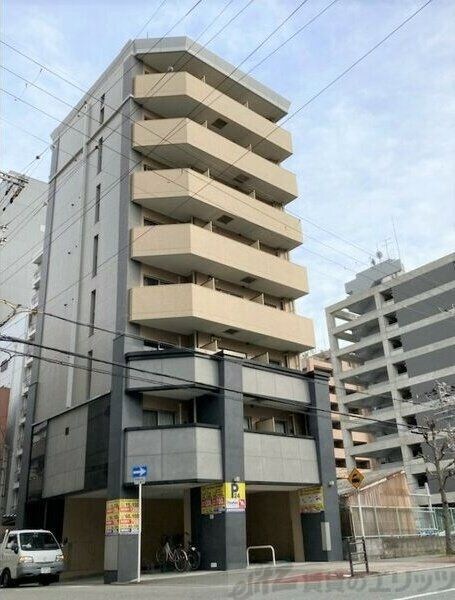 ロイヤルレジデンス新大阪の物件外観写真