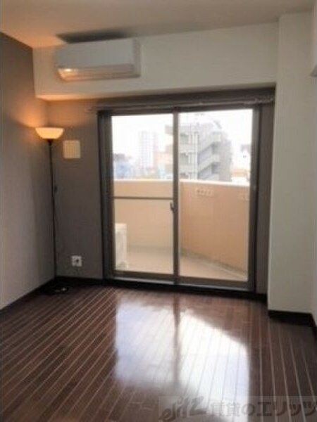 ロイヤルレジデンス新大阪の物件内観写真