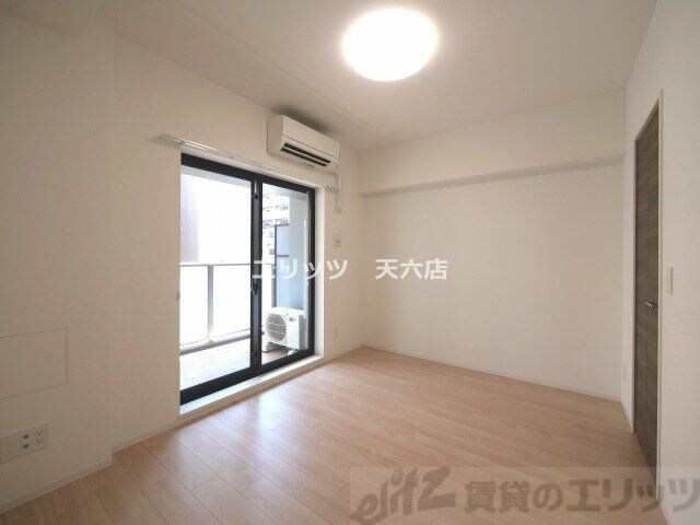 CREST COURT DOSHINの物件内観写真