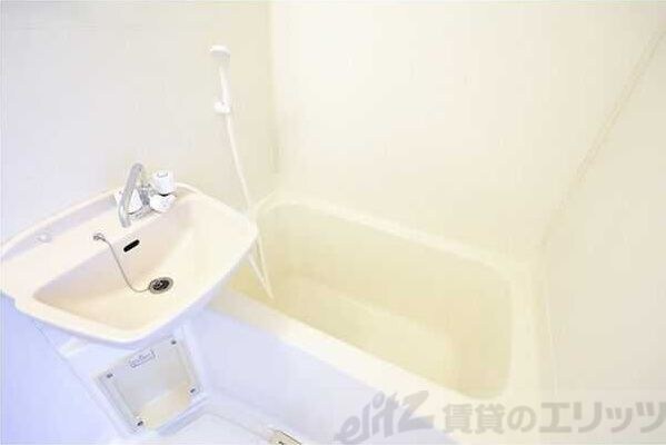 アーデン江坂の物件内観写真