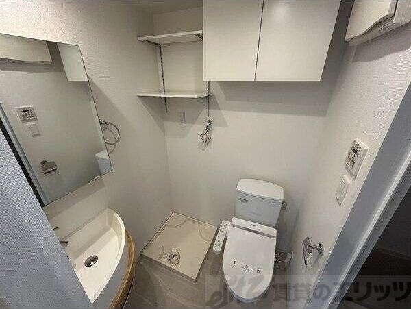 APRILE南森町の物件内観写真