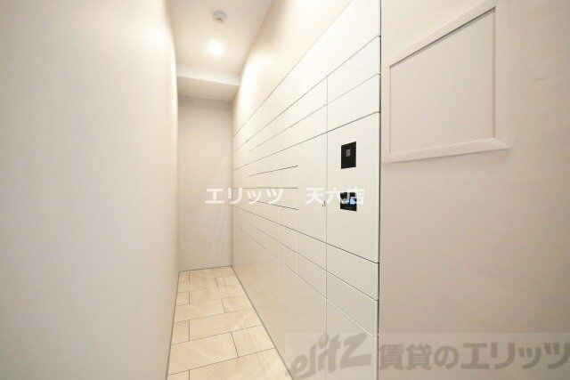 シーズンフラッツ梅田EASTの物件内観写真